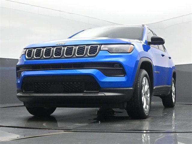 New 2025 Jeep Compass Latitude w/ Sun & Sound Group image 46