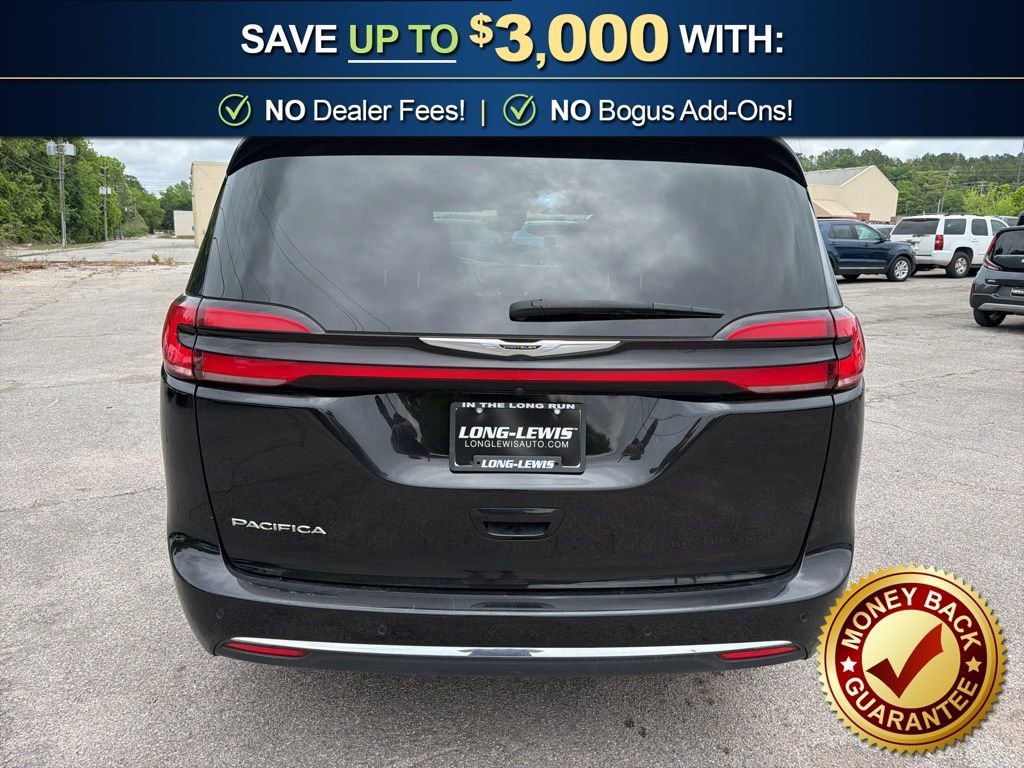 Used 2024 Chrysler Pacifica Touring-L FWD image 7
