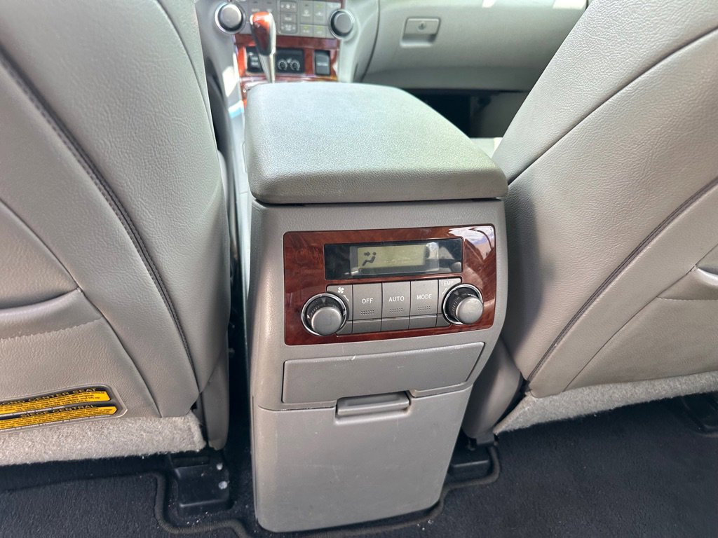 Used 2013 Toyota Highlander Limited FWD image 22