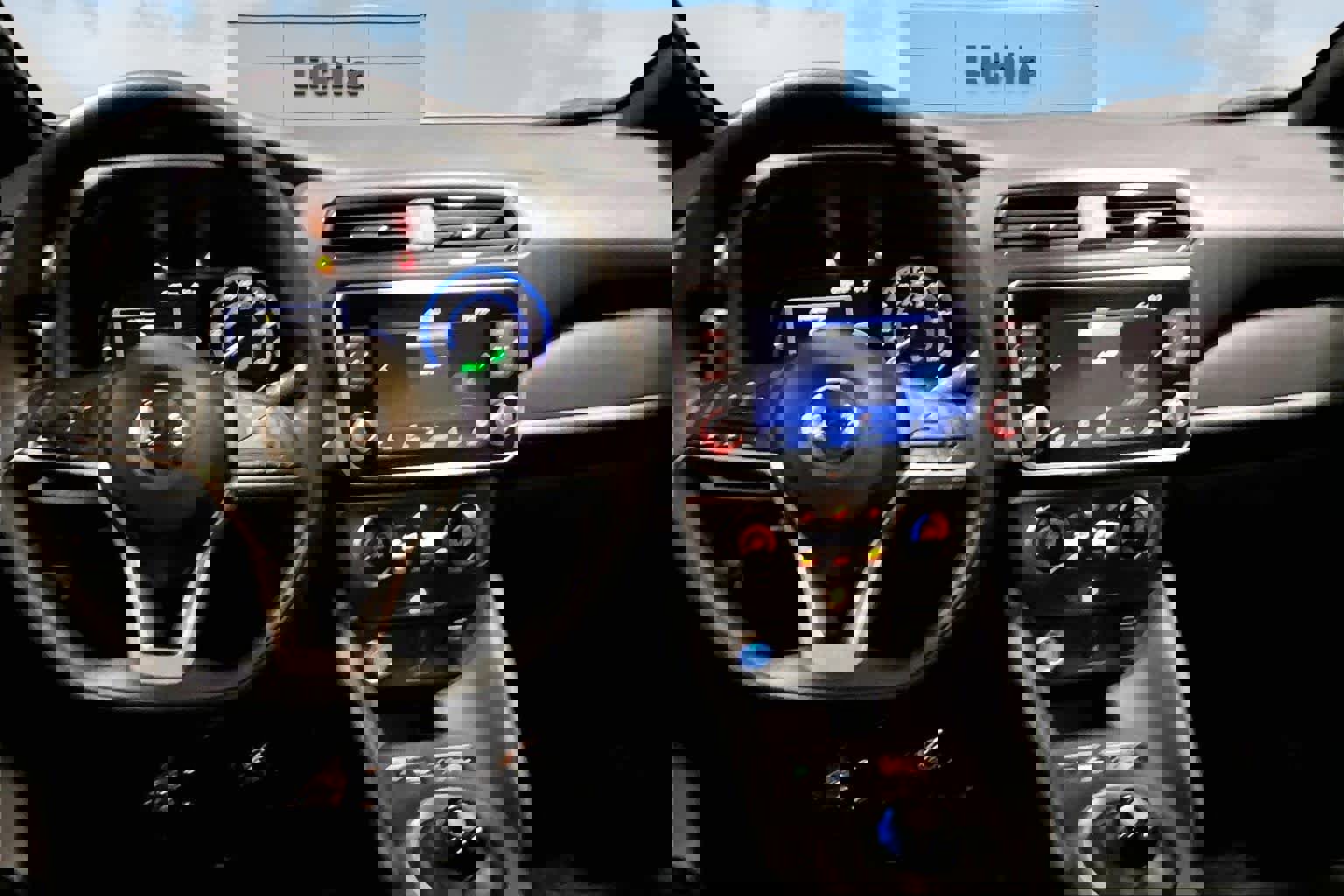 Used 2022 Nissan Leaf S Plus image 10