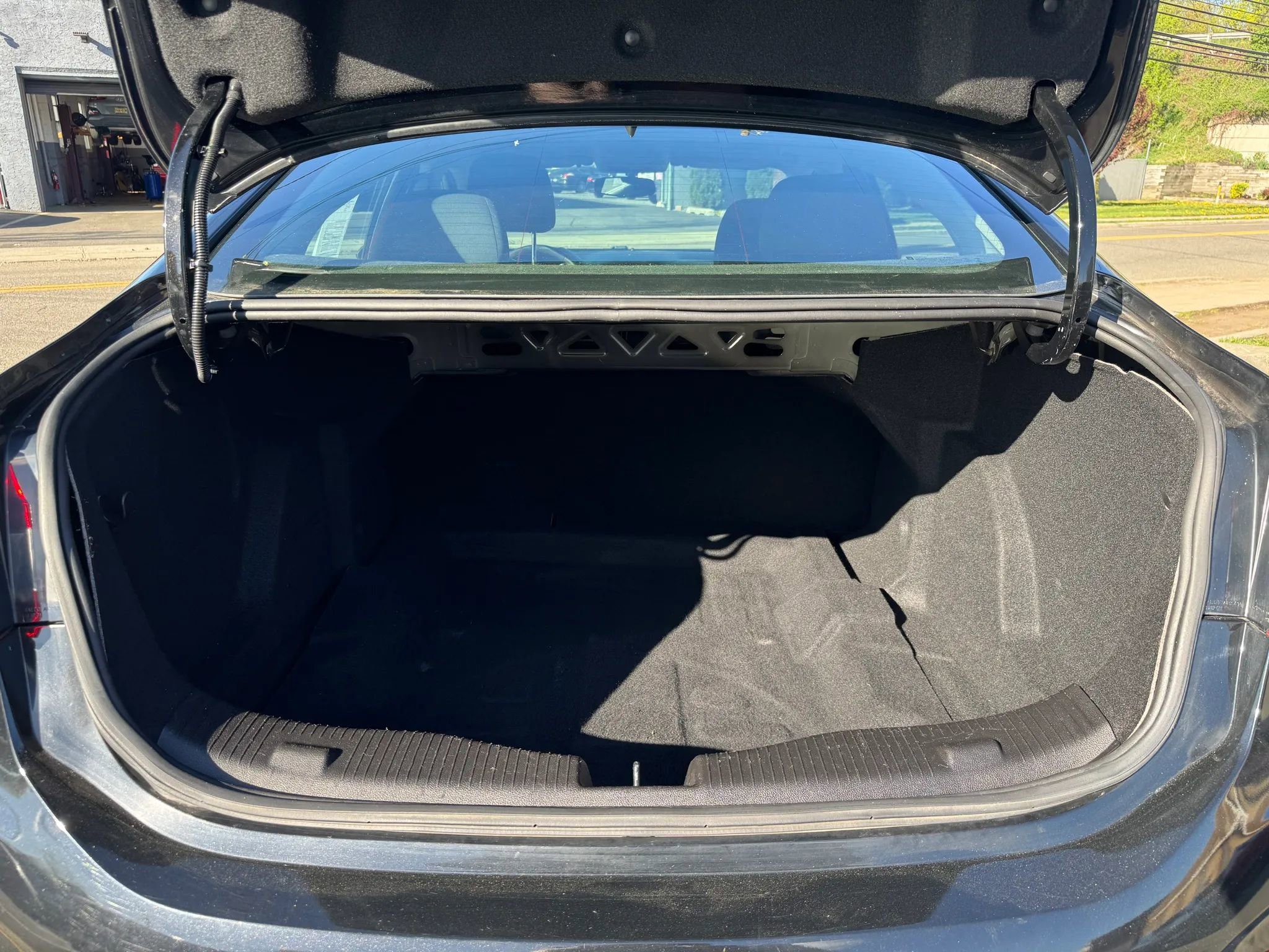 Used 2018 Chevrolet Cruze LS FWD image 22