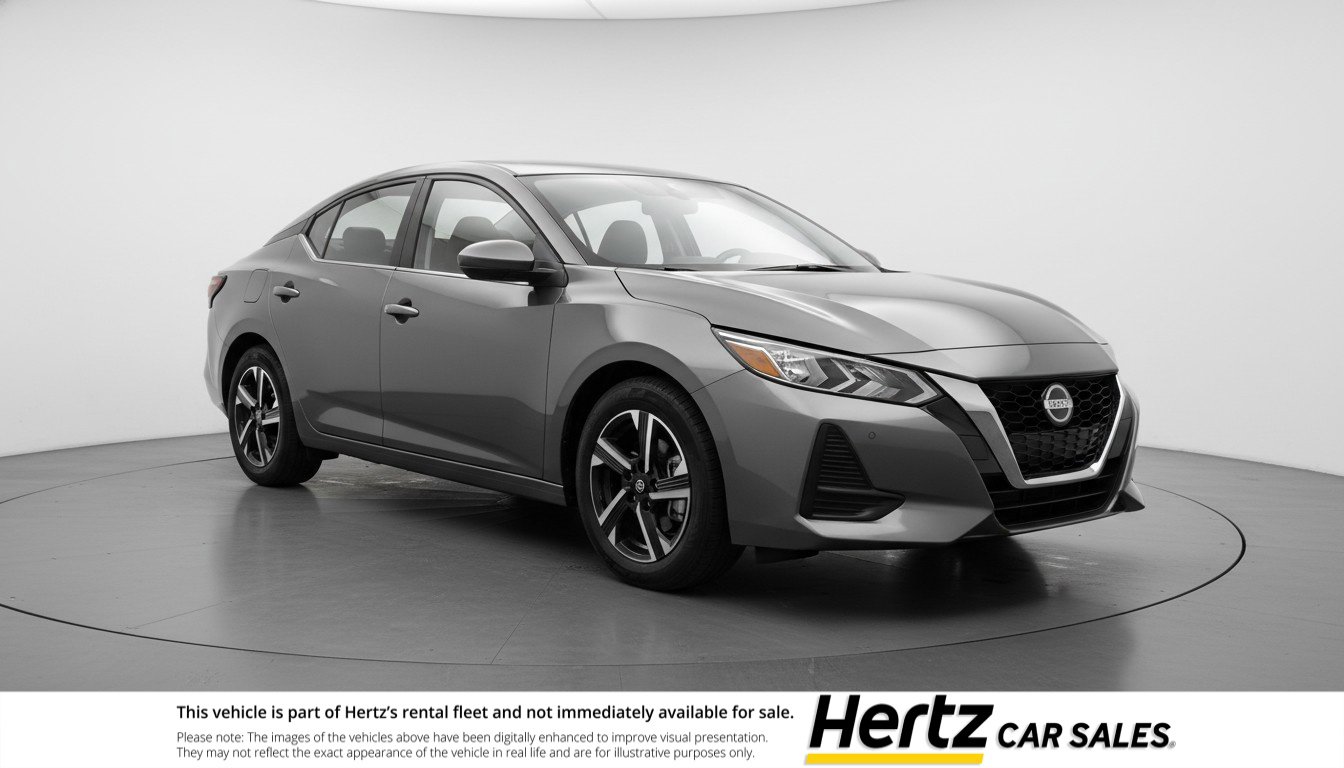 Used 2025 Nissan Sentra SV image 1