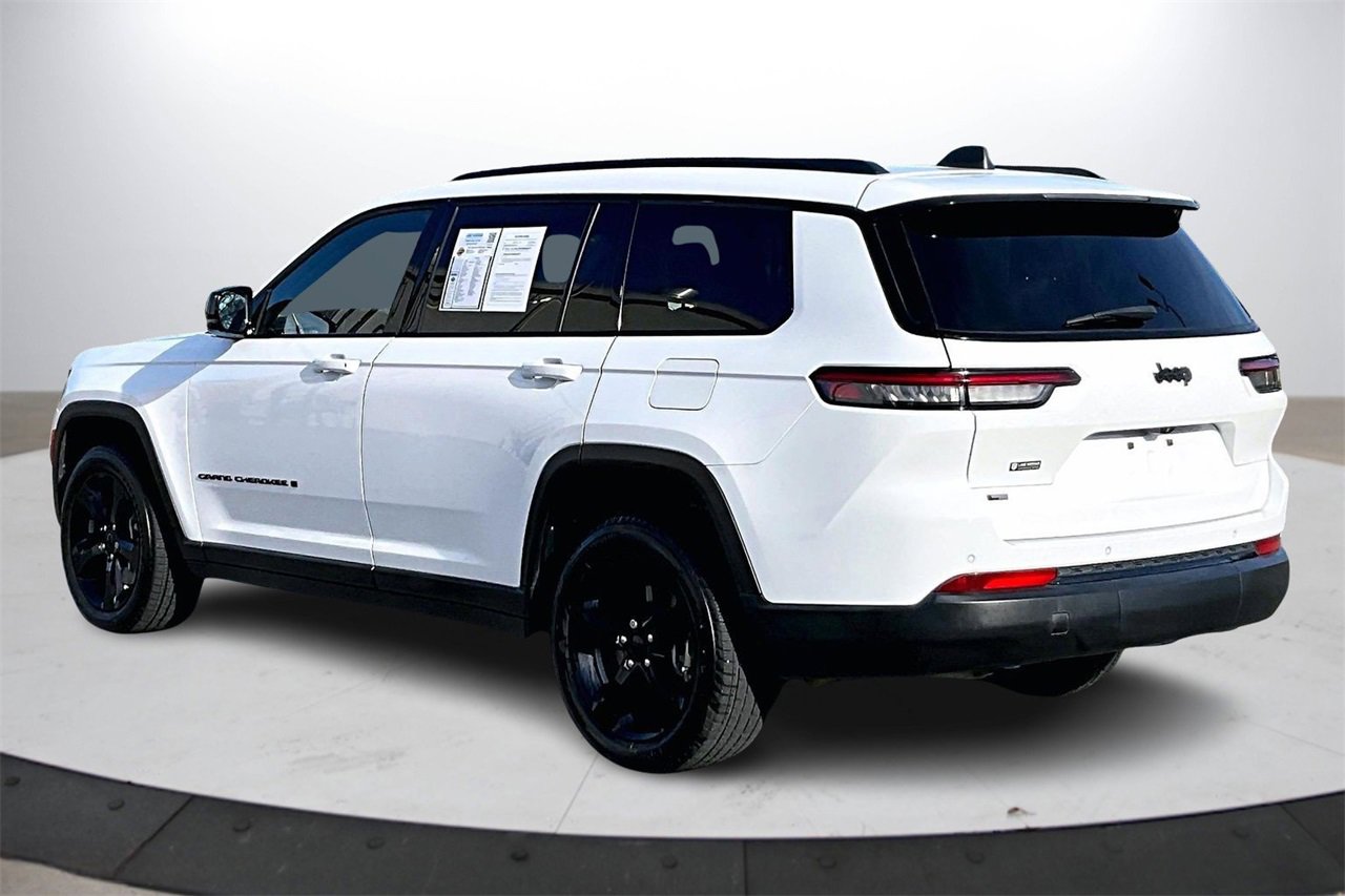 Certified 2022 Jeep Grand Cherokee L Laredo image 6