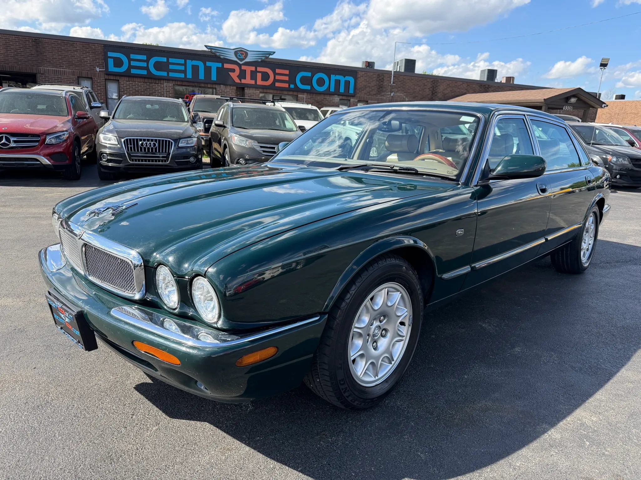 Used 2001 Jaguar XJ8 RWD image 7
