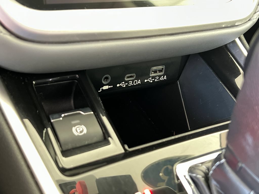 Used 2025 Subaru Outback Premium AWD/4WD image 35