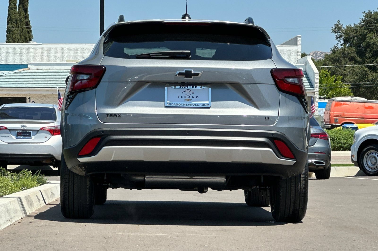 New 2026 Chevrolet Trax LT w/ Driver Confidence Package FWD image 5