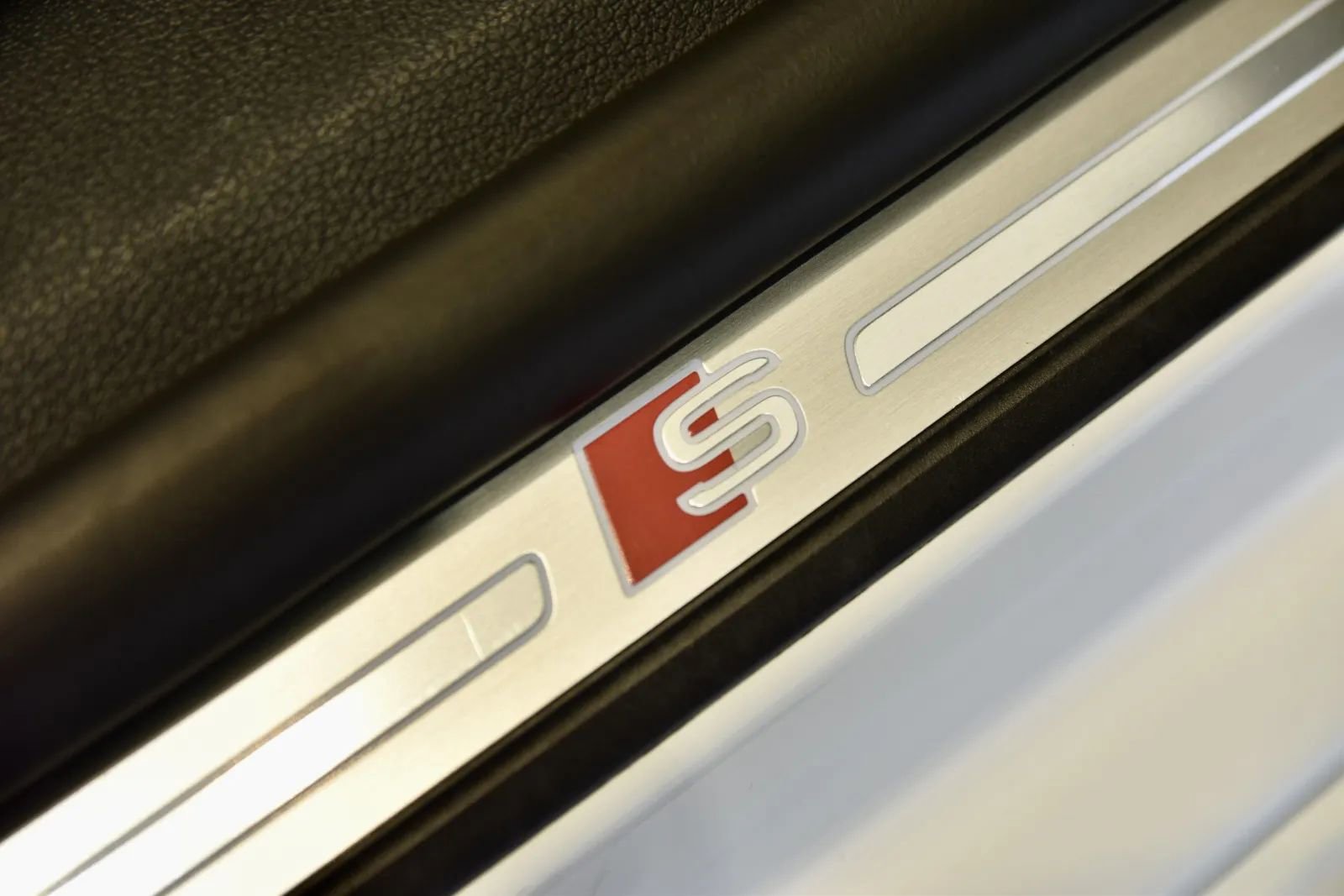 Used 2025 Audi A5 2.0T Premium Plus AWD/4WD image 27