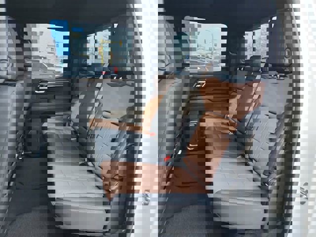 Certified 2024 Chevrolet Silverado 1500 High Country w/ Technology Package image 27