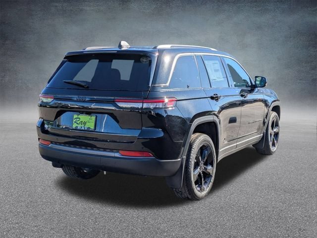 New 2026 Jeep Grand Cherokee Limited w/ Limited Altitude Package AWD/4WD image 4