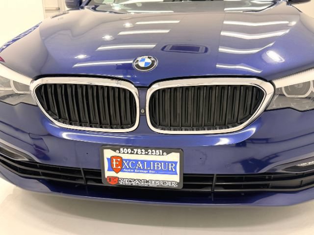 Used 2017 BMW 530i xDrive w/ Driving Assistance Package AWD/4WD image 16