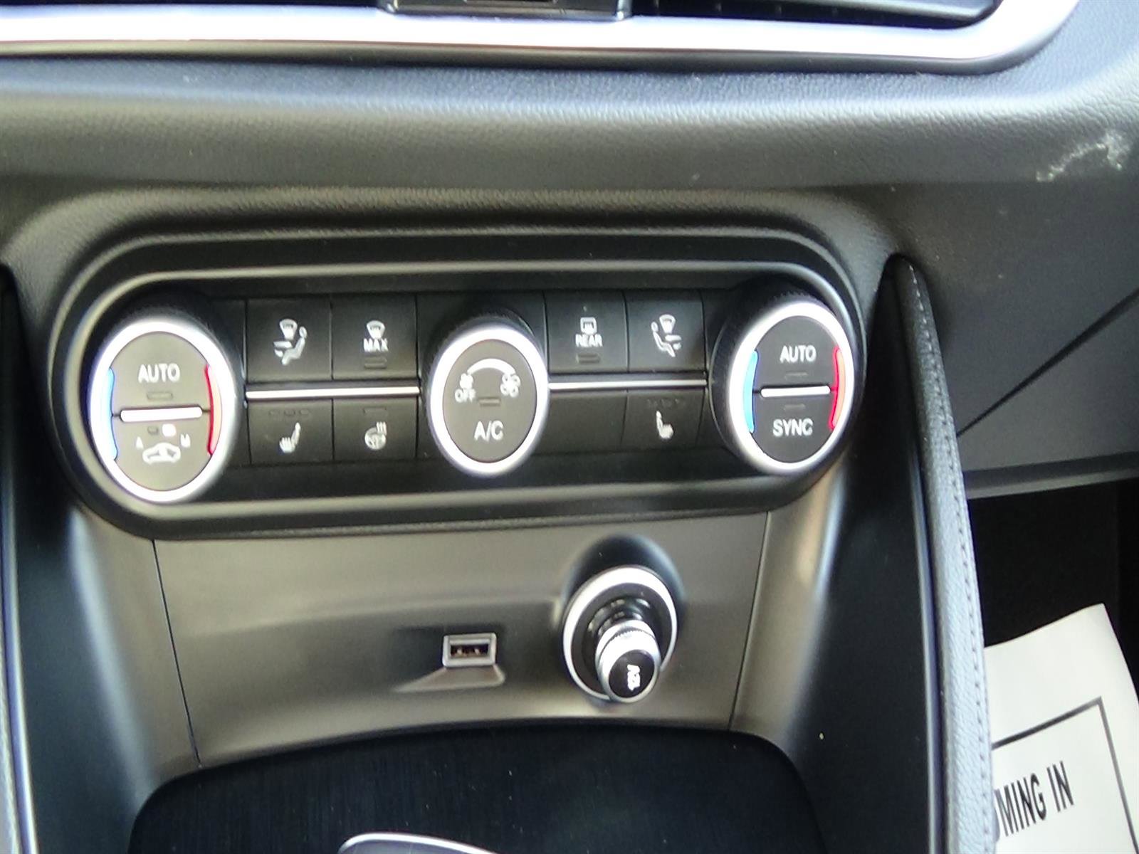 Used 2024 Alfa Romeo Stelvio Sprint AWD/4WD image 29