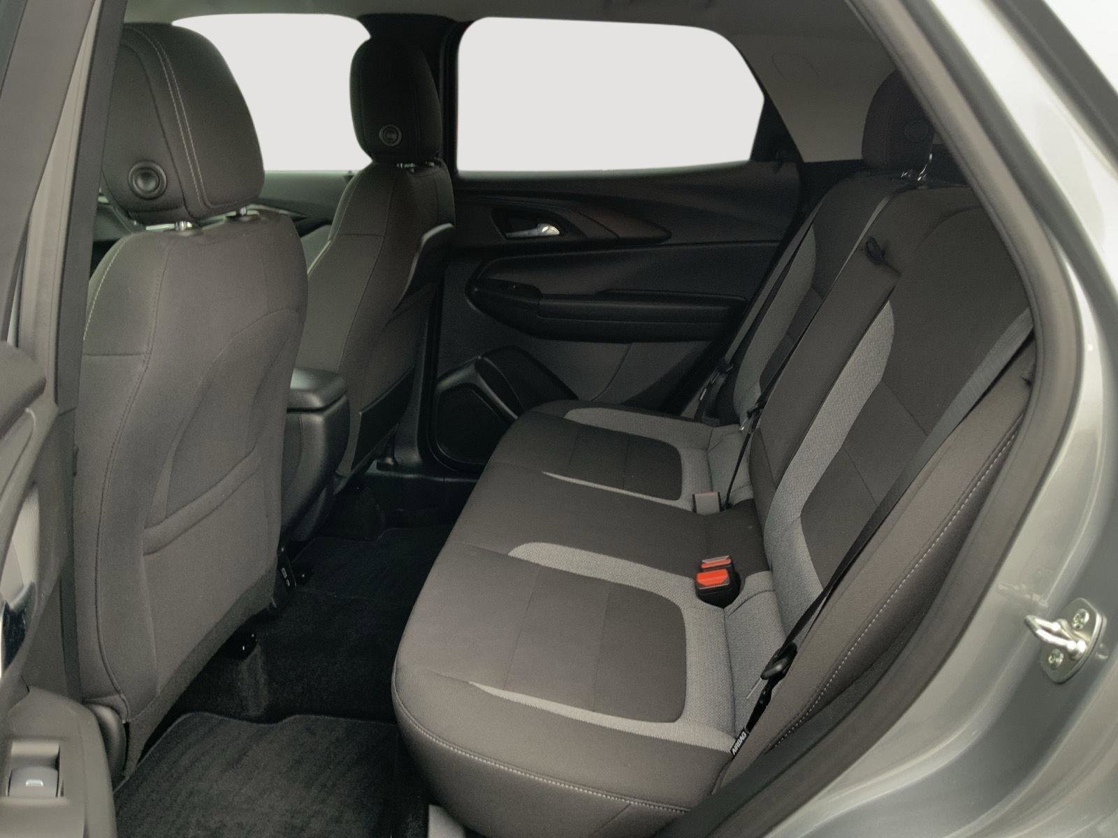 Used 2025 Chevrolet TrailBlazer LT w/ Convenience Package image 52