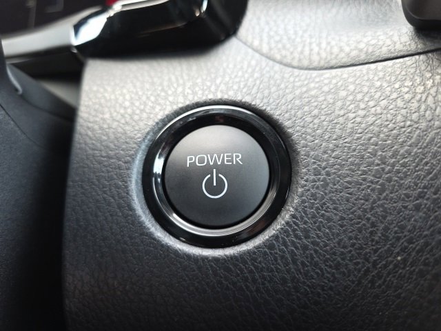 Certified 2025 Toyota Camry SE image 23