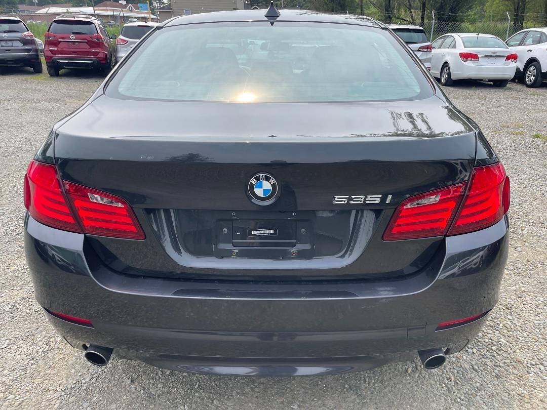 Used 2011 BMW 535i xDrive Sedan AWD/4WD image 6