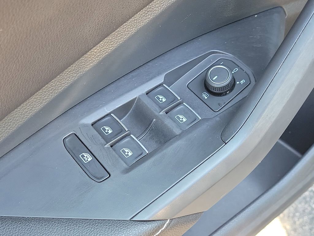 Used 2024 Volkswagen Jetta Sport image 17