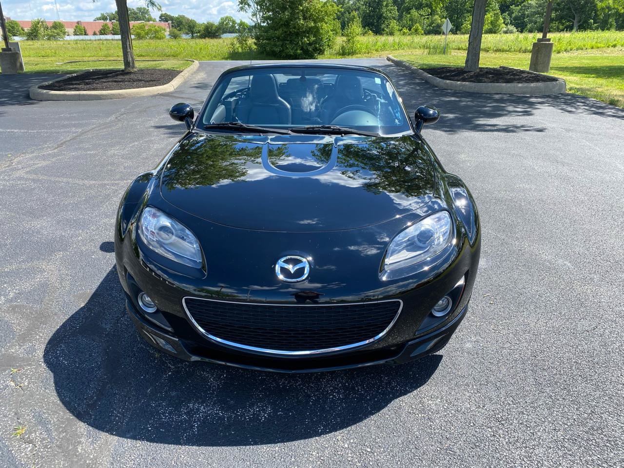 Used 2012 MAZDA MX-5 Miata Grand Touring w/ Premium Pkg RWD image 3