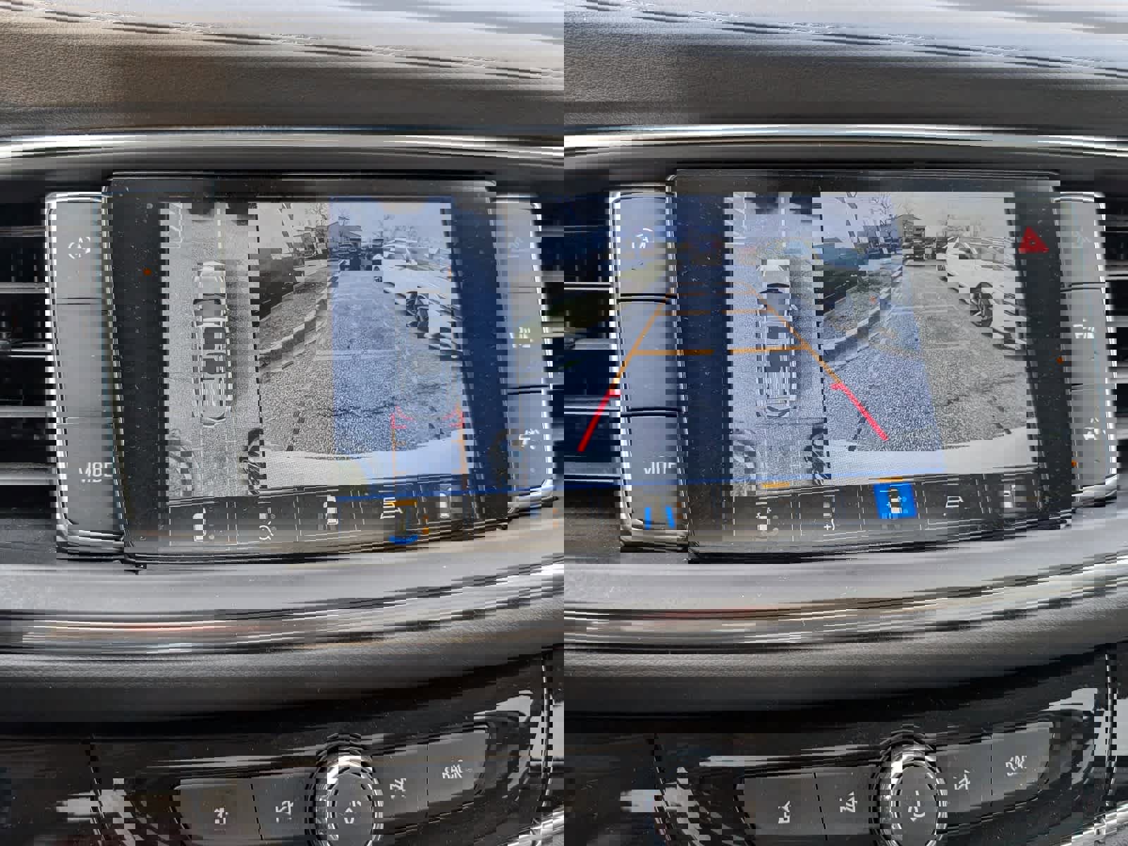 Certified 2024 Buick Enclave Avenir w/ Avenir Technology Package image 31