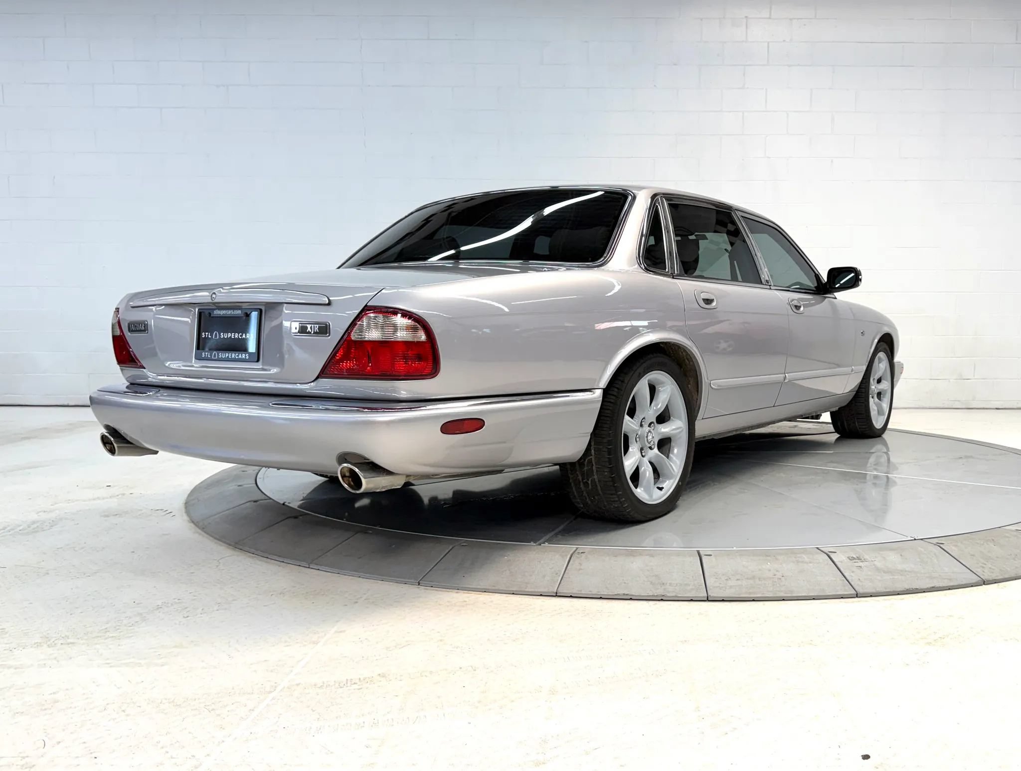 Used 2000 Jaguar XJ8 RWD image 5