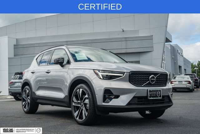Certified 2023 Volvo XC40 B5 Ultimate w/ Protection Package Premier
