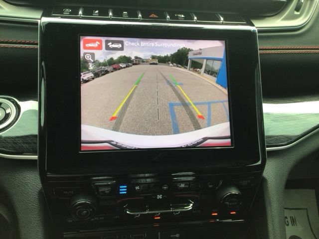Used 2022 Jeep Grand Cherokee Trailhawk AWD/4WD image 15