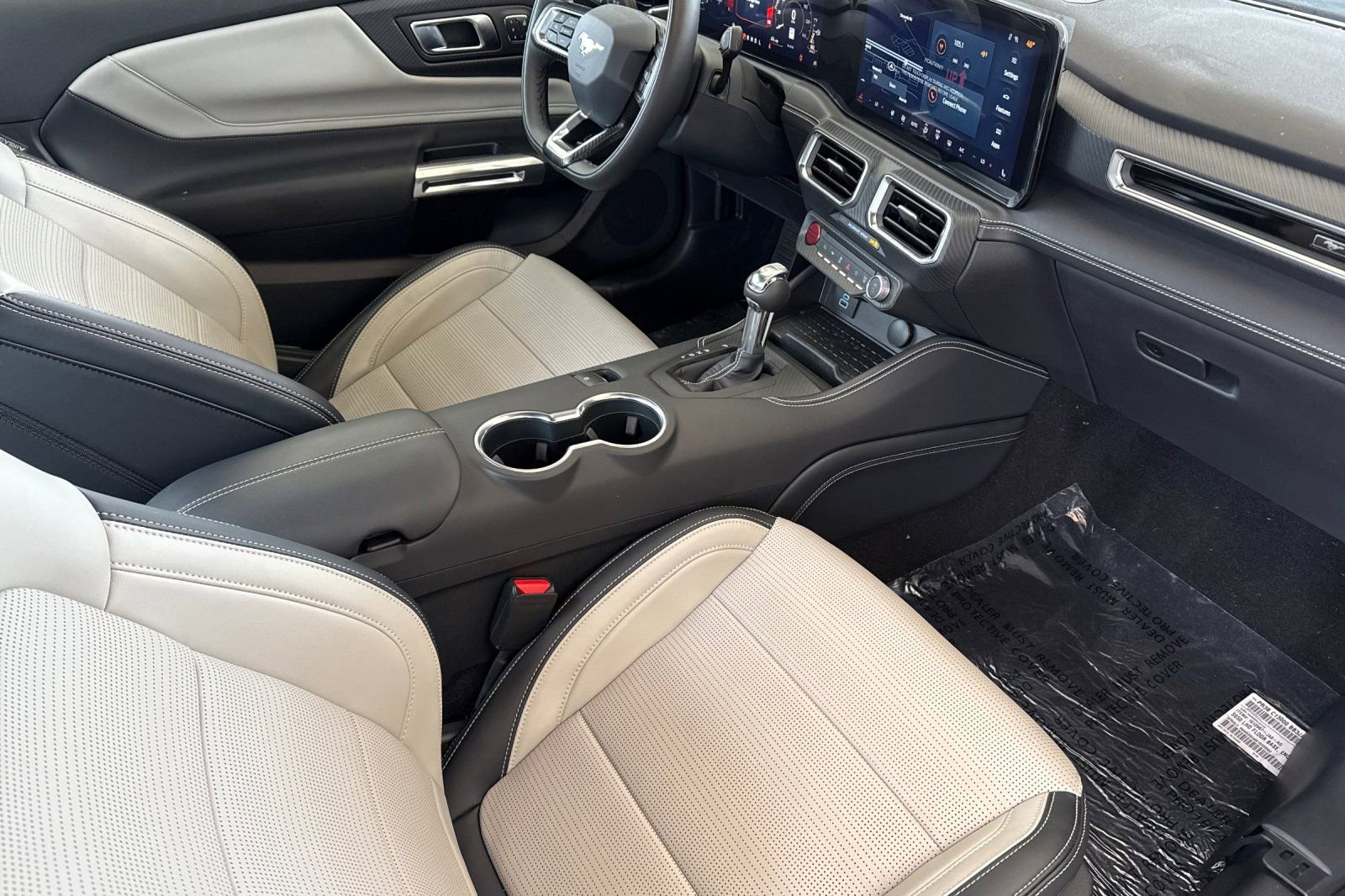 Used 2024 Ford Mustang Premium image 15