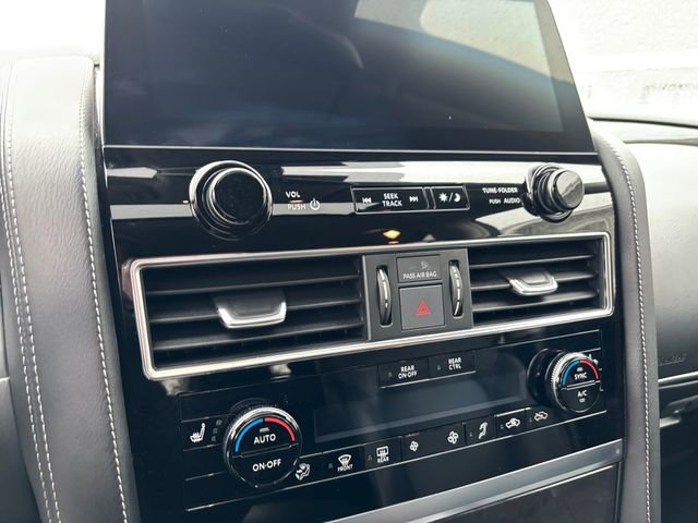 Used 2024 INFINITI QX80 Luxe image 18