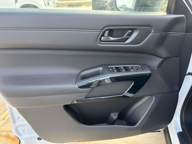 New 2026 Nissan Pathfinder SV FWD image 21
