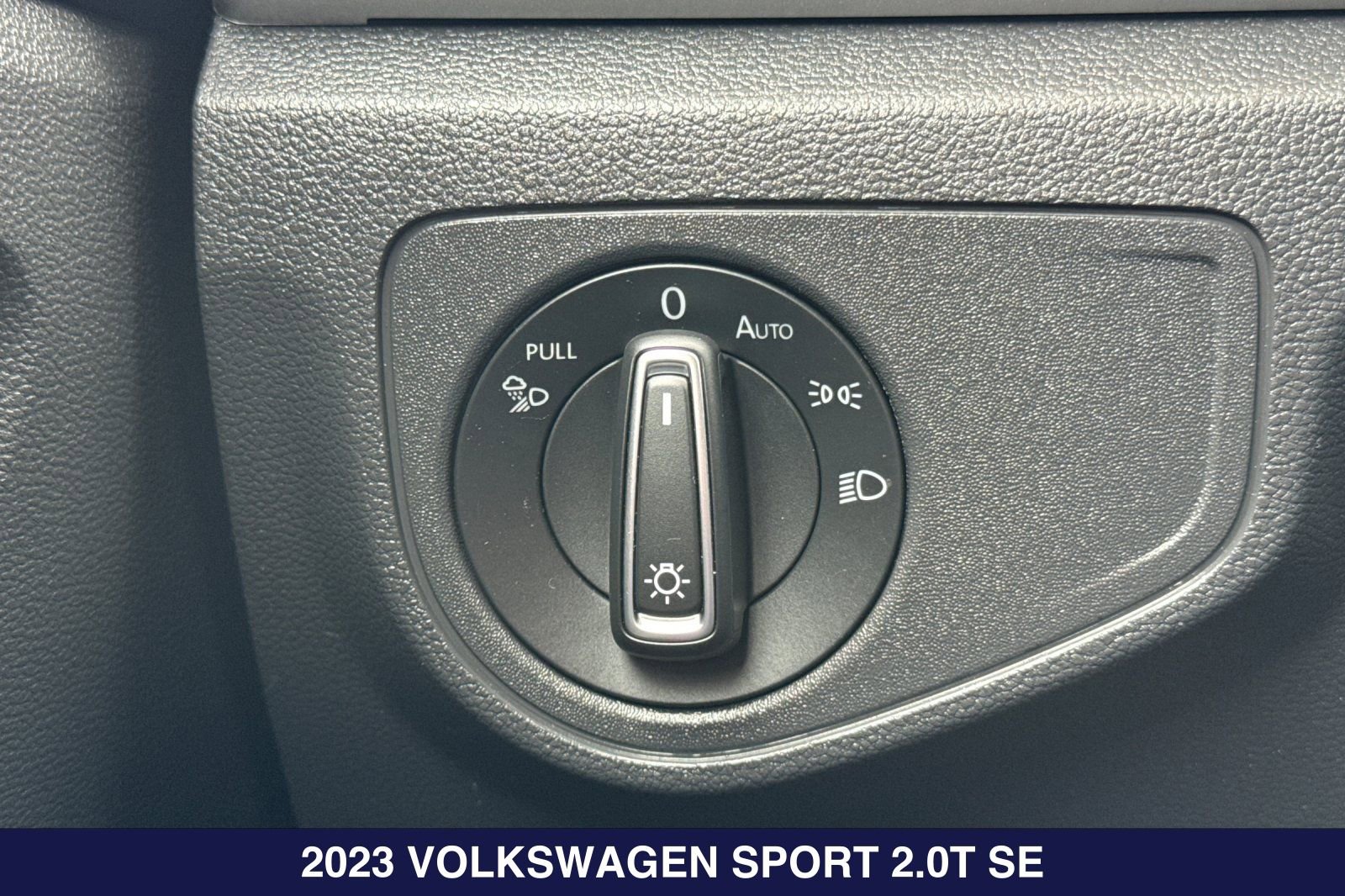 Used 2023 Volkswagen Atlas Cross Sport SE w/ Panoramic Sunroof Package FWD image 29
