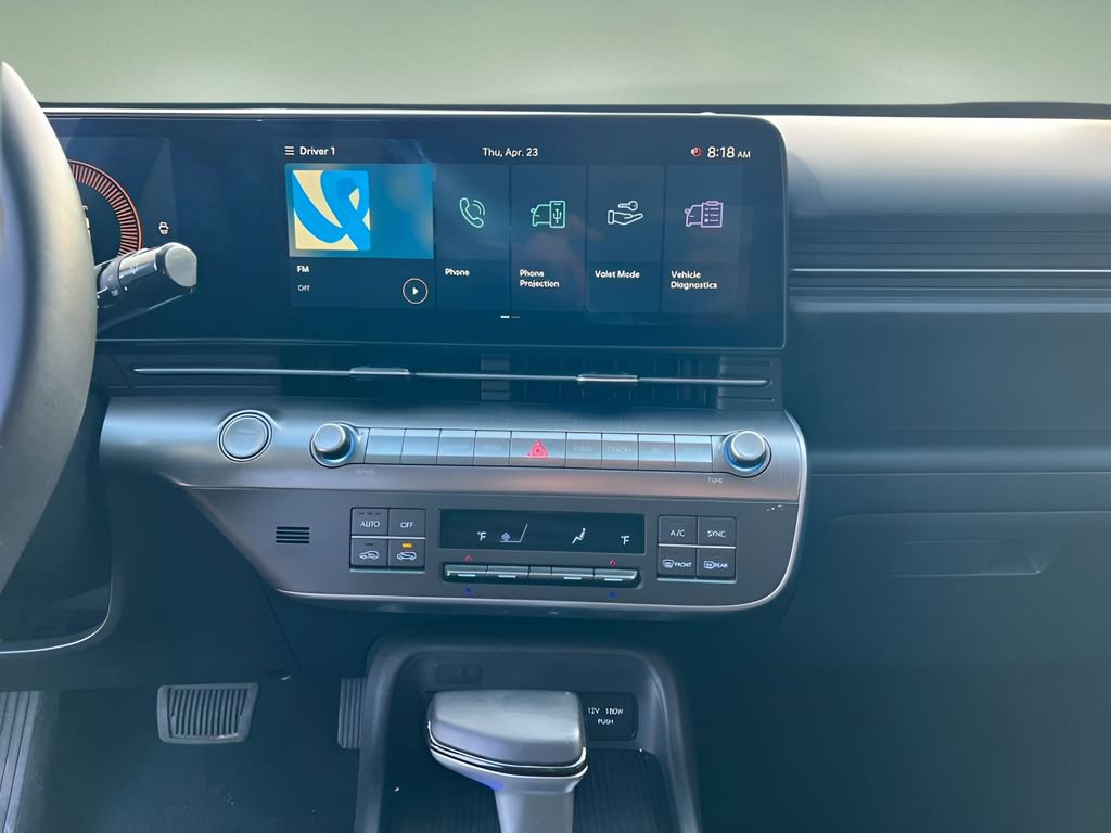 Used 2025 Hyundai Kona SEL FWD image 15