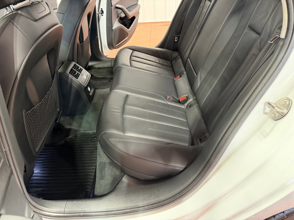 Used 2017 Audi A4 2.0T Premium Plus w/ Premium Plus Package image 14