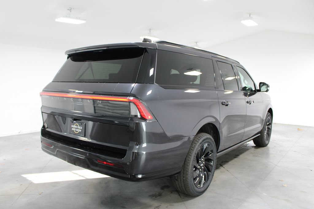 New 2026 Lincoln Navigator L Reserve image 8