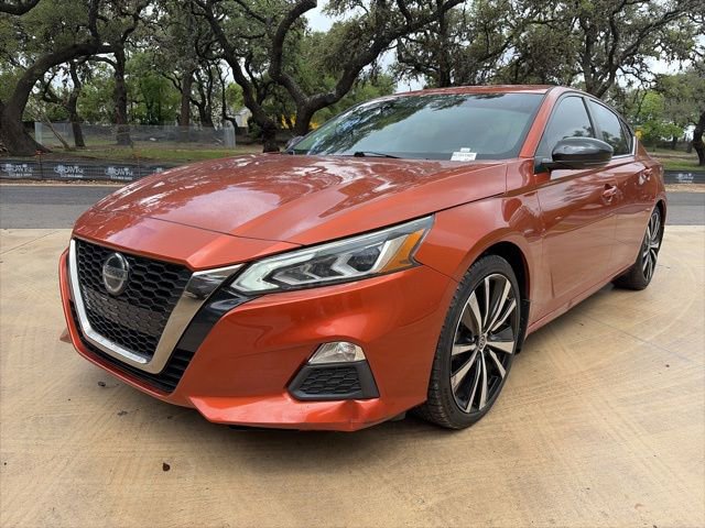 Used 2019 Nissan Altima 2.5 SR w/ SR Premium Package FWD image 2