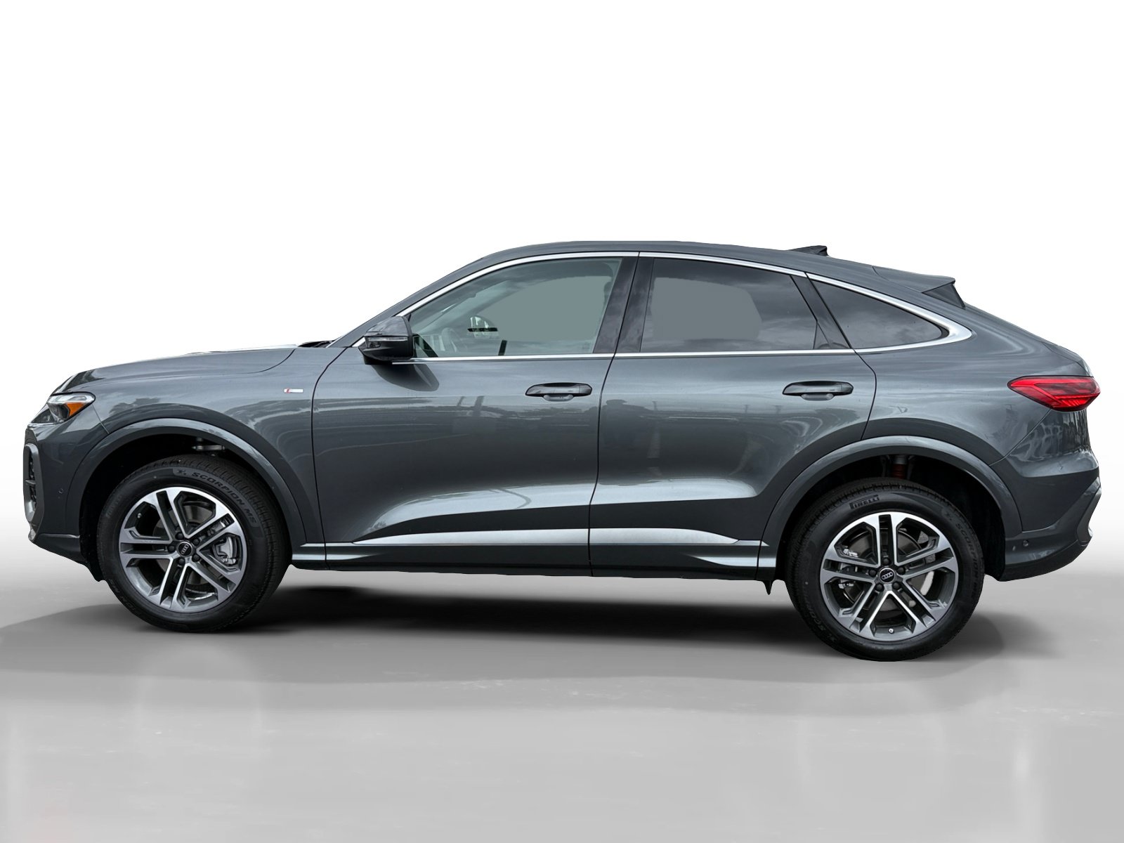 New 2026 Audi Q5 Premium AWD/4WD image 2