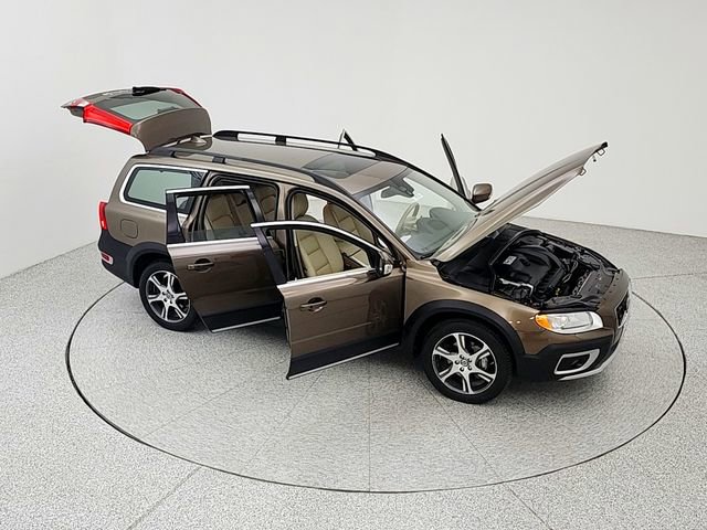 Used 2013 Volvo XC70 T6 image 33