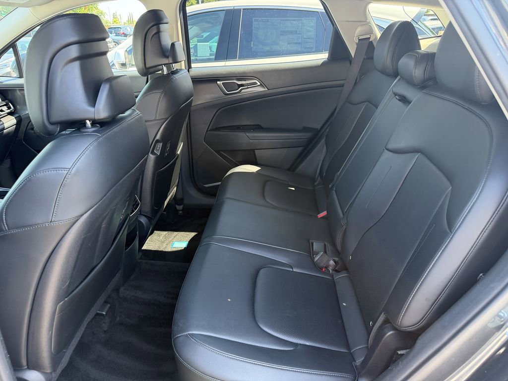 Used 2023 Kia Sportage EX AWD/4WD image 23