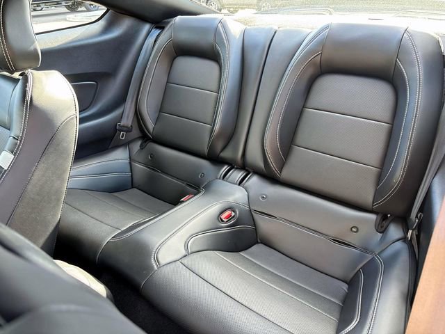 Used 2021 Ford Mustang Shelby GT500 w/ Technology Package RWD image 13