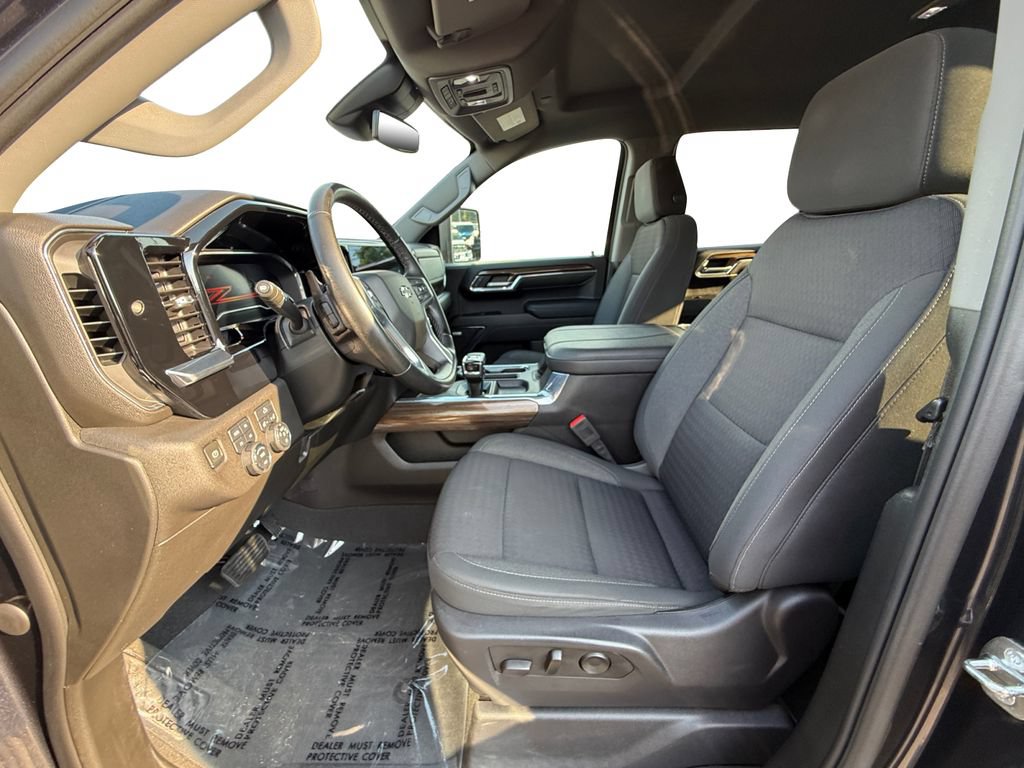 Used 2023 Chevrolet Silverado 1500 RST w/ True North Edition Plus AWD/4WD image 9