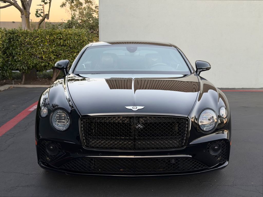 Used 2020 Bentley Continental GT V8 image 10