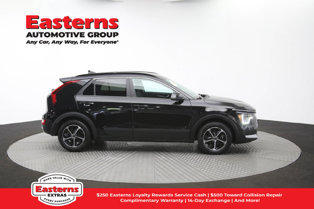 Used 2024 Kia Niro LX FWD image 45