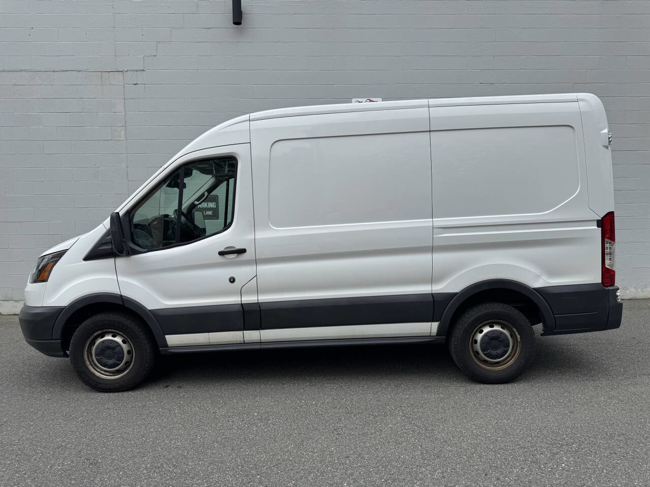 Used 2017 Ford Transit 250 130 Medium Roof image 6