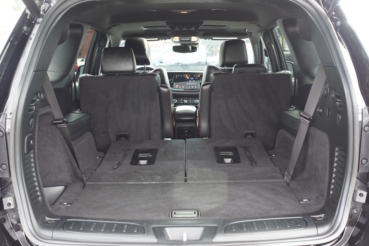 Used 2025 Dodge Durango R/T w/ Blacktop Package AWD/4WD image 8