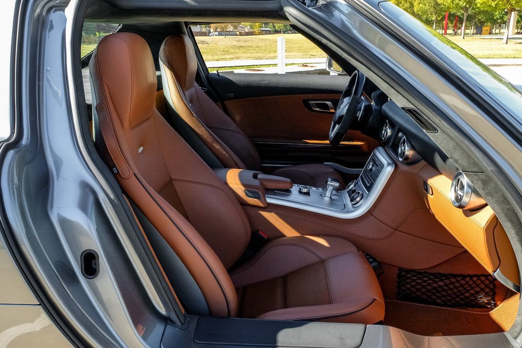 Used 2011 Mercedes-Benz SLS AMG Coupe image 41