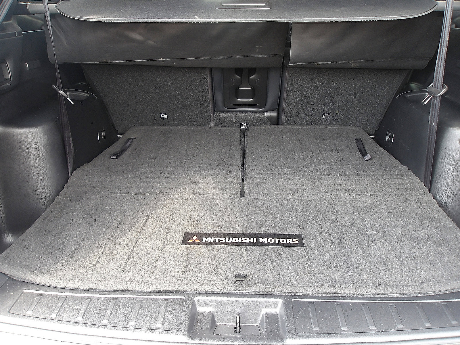 Used 2022 Mitsubishi Outlander SE AWD/4WD image 13