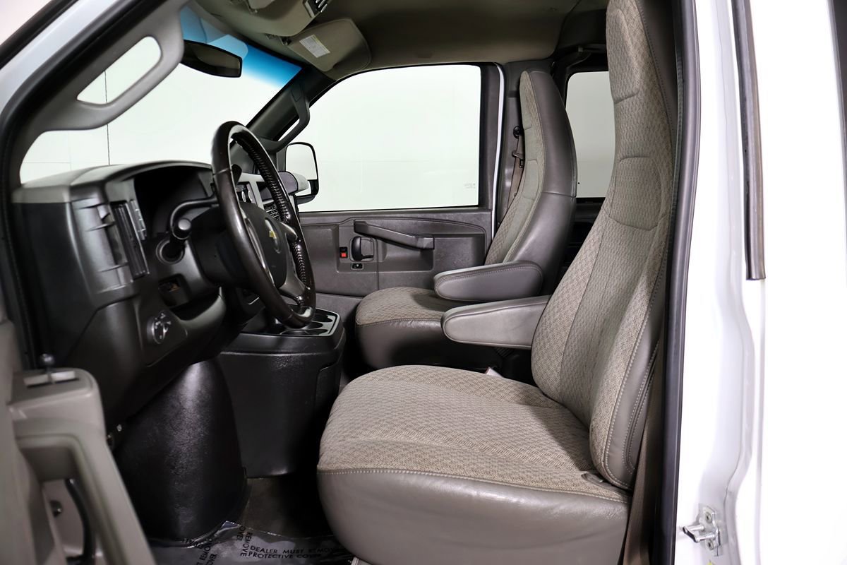Used 2017 Chevrolet Express 2500 LS RWD image 20