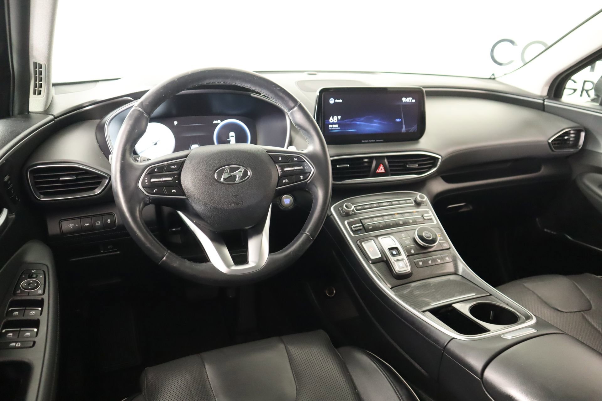 Used 2022 Hyundai Santa Fe Limited w/ Cargo Package FWD image 2