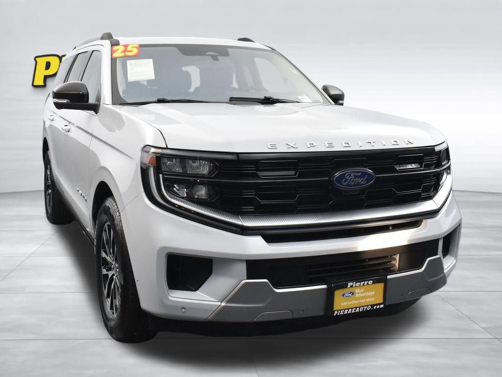 Certified 2025 Ford Expedition Platinum AWD/4WD image 6