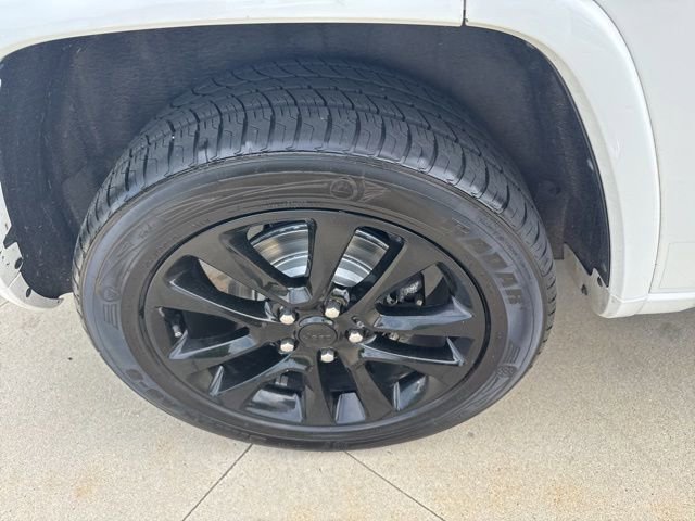 Used 2021 Jeep Grand Cherokee Laredo X AWD/4WD image 10