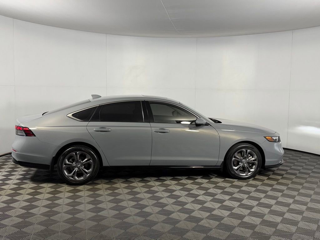 Used 2024 Honda Accord EX-L image 4