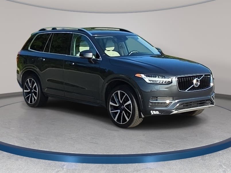 Used 2017 Volvo XC90 T6 Momentum w/ Vision Package AWD/4WD image 3