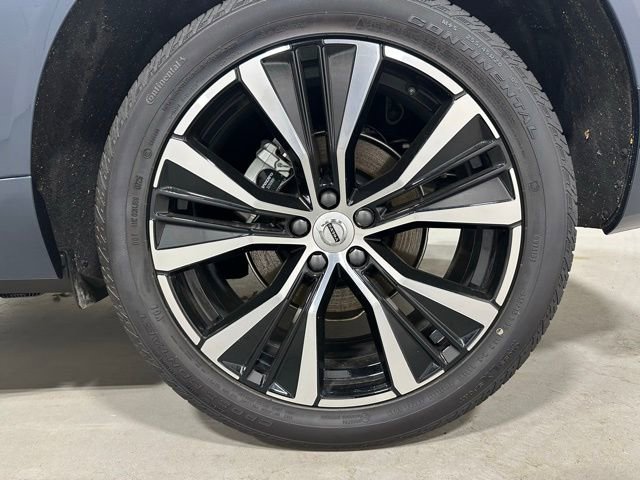 Used 2025 Volvo XC60 B5 Plus w/ Protection Package Premier image 22